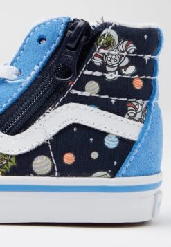 Vans Sk8-Hi Reissue Side Zip Unisex - Sneakers Hoog - Glow Cosmic Zoo/Black/Blue -Deals Shoes Store 062ab3588c644f268df53e44d076af3f