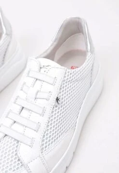 Fluchos Sneakers Laag - White 13 Fluchos Sneakers Laag - White -Deals Shoes Store 0a00eddaea444bb2ba502b79314c10fb