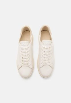 Clae Bradley Unisex - Sneakers Laag - Off-White/Vanilla Terry -Deals Shoes Store 0acae65d1624433b808a19e7ed832aaf