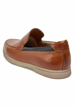 Pod Lyle - Instappers - Cognac -Deals Shoes Store 10dae076c6ea44f79d3ad87e75d2e18a