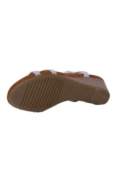 Cevedo Low With Diamante Flowers Detail - Sandalen Met Sleehak - Silver -Deals Shoes Store 2ca93b0ea9ce49328e09351a159cabe0