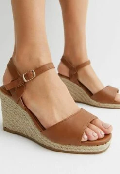 New Look Wide Fit- Sandalen Met Sleehak - Tan