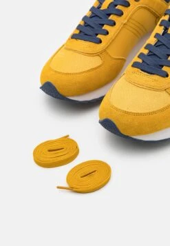 Colmar Originals Travis Authentic - Sneakers Laag - Ochre/Navy -Deals Shoes Store 3ea8692d3aef43d5a937f17f524df2b3