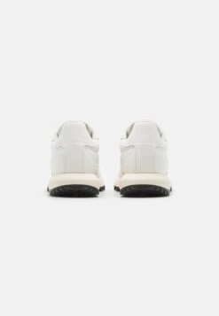 Emporio Armani Mex - Sneakers Laag - Off-White -Deals Shoes Store 46f56909ab724e27a50bafaf870b608f