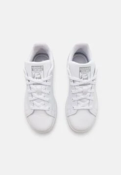 Adidas Originals Stan Smith Unisex - Sneakers Laag - White/Grey Two/Silver Metallic -Deals Shoes Store 4e858bb842234cc199b3a36406ec57ee