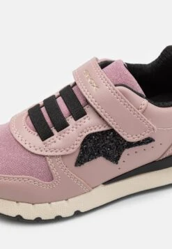 Geox Fastics Girl - Sneakers Laag - Antique Rose/Black -Deals Shoes Store 52252f15cf93464189847fa520995107