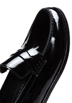 Classic- Instappers - Black -Deals Shoes Store 58fcfa1b31b946129c098a5184fb025f