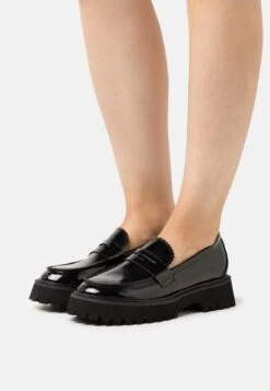 Raid Astra - Instappers - Black