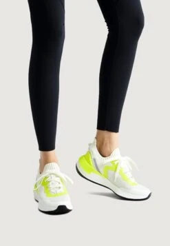 Oysho U Run Stb - Sneakers Laag - Neon Yellow