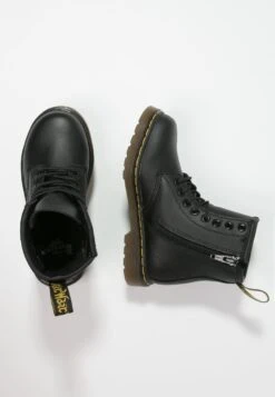 Dr. Martens 1460 J Softy - Veterboots - Black -Deals Shoes Store 615cfb88bac548d0b9f1e359376c1c71