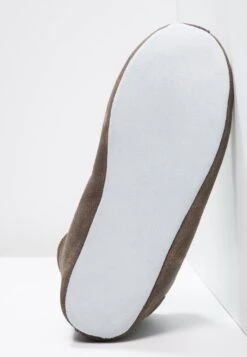 Shepherd Henrik - Pantoffels - Antique 10 Shepherd Henrik - Pantoffels - Antique -Deals Shoes Store 65efb12c038840eebc8821ac70897481