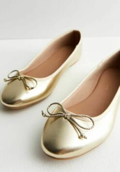 New Look Bow- Ballerina'S - Gold -Deals Shoes Store 6c1d00b50c9f4c44b4c7573300915ed9