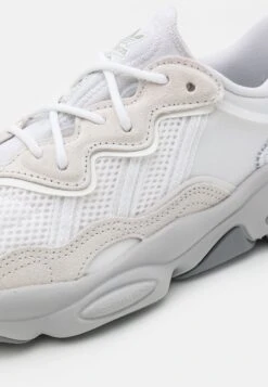 Adidas Originals Ozweego Unisex - Sneakers Laag - White/Grey -Deals Shoes Store 6c7d82c974ab49a1a8821a5fe0e94e03