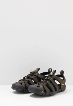 Keen Clearwater Cnx - Outdoorsandalen - Magnet/Black -Deals Shoes Store 746cfef88fff4f5299d1f99faa8adb7e