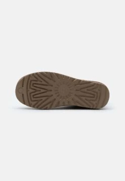 Ugg Classic Mini - Korte Laarzen - Caribou -Deals Shoes Store 7551fad8ac524d598ab503f22f4458c9