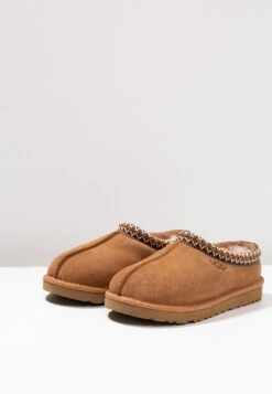 Ugg Tasman - Pantoffels - Chestnut -Deals Shoes Store 7fc5a257dcf74995b94205d2f522d9bc