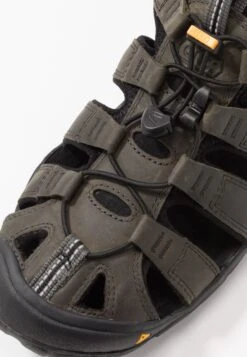 Keen Clearwater Cnx - Outdoorsandalen - Magnet/Black -Deals Shoes Store 8e611892cf2349dd8a8ef79edf7c7ef5