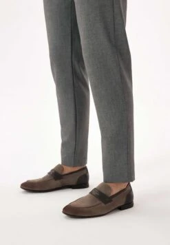 Kazar Merbabu - Instappers - Taupe