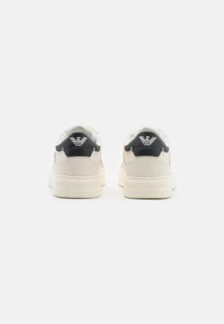 Emporio Armani Sneakers Laag - Offwhite/Blue -Deals Shoes Store 8f5a197f54c8473f8be2a7ed1c1f273a