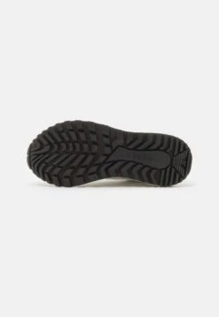 Emporio Armani Mex - Sneakers Laag - Off-White -Deals Shoes Store 972975d9ba0e4355b85959724439d183