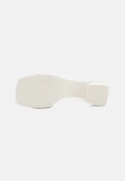 Call It Spring Vickie - Sandalen - White 10 Call It Spring Vickie - Sandalen - White -Deals Shoes Store 99b2037c520e4ef9958077820096fbd7