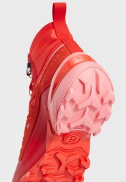 MM6 Maison Margiela Cross High Men - Sneakers Hoog - Fiery Red/Tea Rose/Salsa -Deals Shoes Store 9dd057d05f96427f975297bdbdd969e7