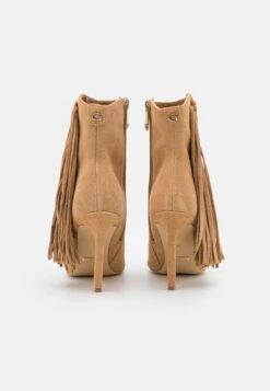 Guess Sidone - Enkellaarsjes Met Hoge Hak - Brown -Deals Shoes Store 9fd1dab3128d4c2e9781f55baab103f1