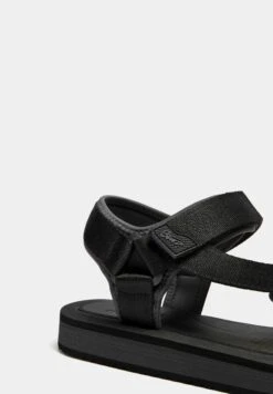 PULL & BEAR Contrast Technical - Sandalen - Black -Deals Shoes Store a1ed2ce86b78450f8a9c1a419a6f90eb