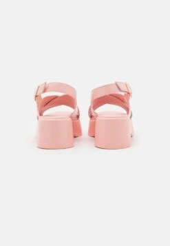 Bullboxer Sandalen Met Plateauzool - Rosa 9 Bullboxer Sandalen Met Plateauzool - Rosa -Deals Shoes Store a74a895336e14503a6a002c4534b558b