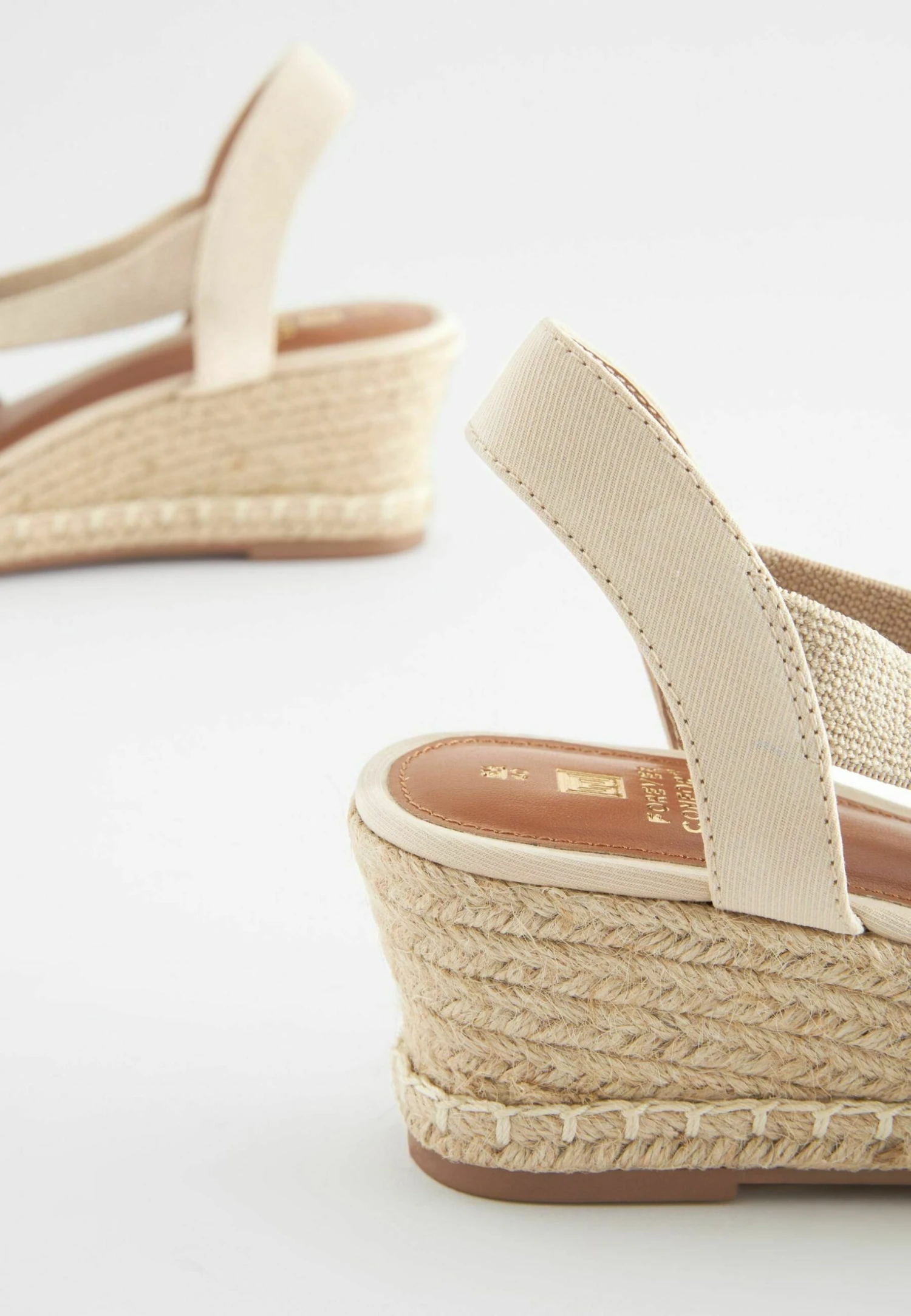 Next Forever Comfort Elastic Closed Toe Regular Wide Fit - Sleehakken - Neutral 5 Next Forever Comfort Elastic Closed Toe Regular Wide Fit - Sleehakken - Neutral - Image 5