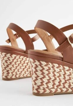 Next Forever Comfort Open Toe Regular Wide Fit - Sandalen Met Sleehak - Tan Brown -Deals Shoes Store b01131675c4946e282d66d1db07dce95