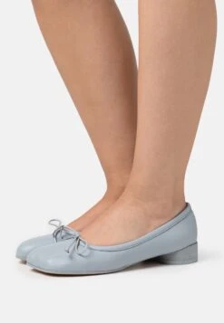 MM6 Maison Margiela Ballet Shoe - Ballerina'S - Blue