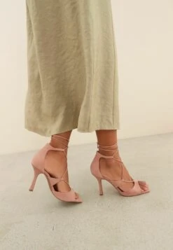 Next SignatureStandard - Sandalen Met Hoge Hak - Camel -Deals Shoes Store b7b0bd656e40409fab532057b25fe93e