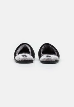 Tom Tailor Pantoffels - Black -Deals Shoes Store c034f34048634daf8619e61fee36049d