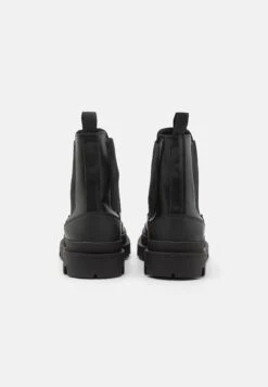 Les Deux Tanner- Korte Laarzen - Black -Deals Shoes Store d3ba1e9f5b4c498d9e18ecb8d9f11328