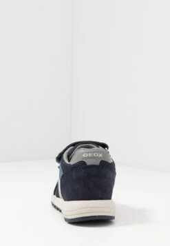 Geox Alben Boy - Sneakers Laag - Navy/Dark Avio -Deals Shoes Store d52319266d904e368fc2c0a482368f39