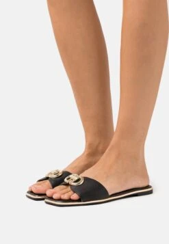 Aldo Muiltjes - Black