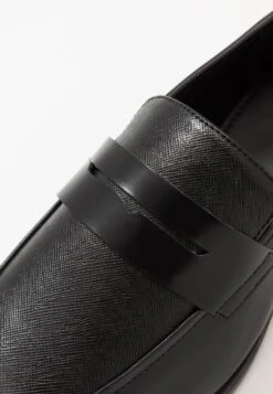 Pier One Instappers - Black -Deals Shoes Store ed7ba91c527c41dc818f16a70f25c549