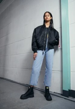 Buffalo Aspha - Enkellaarsjes Met Plateauzool - Black -Deals Shoes Store ee58c51c42cf480c9779efdc037015b5