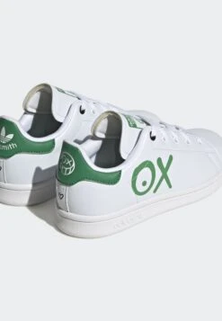 Adidas Originals Stan Smith - Sneakers Laag - Cloud White Cloud White Core Black -Deals Shoes Store f5459e5cd2ee4de9aa5c1bba206dc436