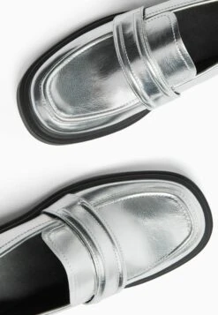 BERSHKA Penny Strap - Instappers - Silver Coloured -Deals Shoes Store f74753b849d54a1f8a847552edde066b
