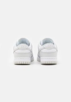 Nike Sportswear Dunk- Sneakers Laag - White/Photon Dust White -Deals Shoes Store fb412f6efd964575a9234e68c794d26a